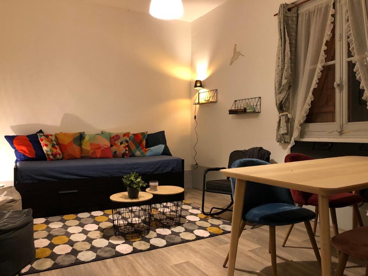La Maison Des Amis Nuits Exterior foto